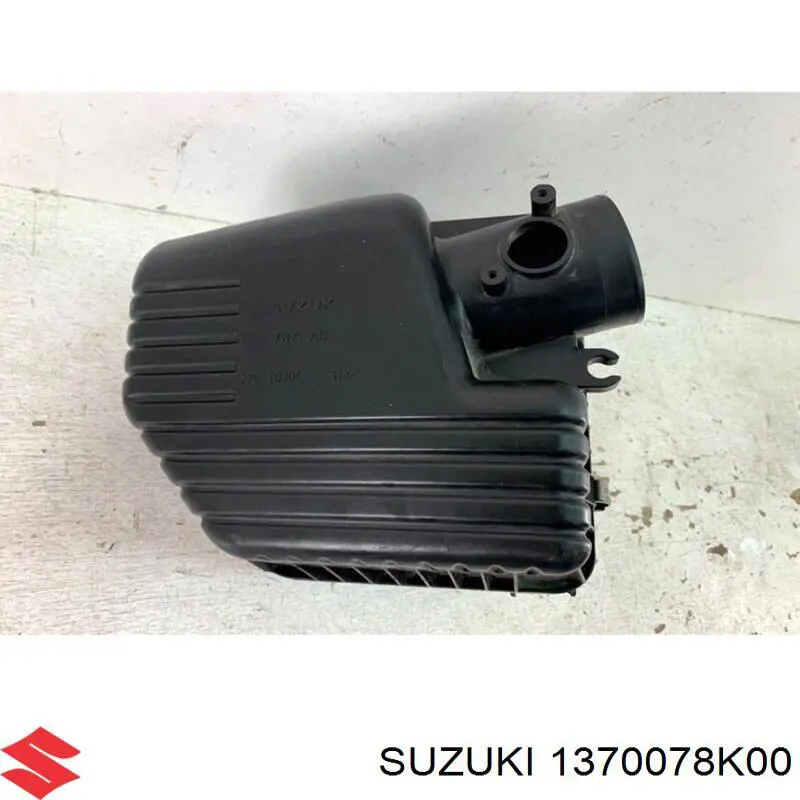 Корпус повітряного фільтра Suzuki 1370078K00 ціна, від 141.08 USD