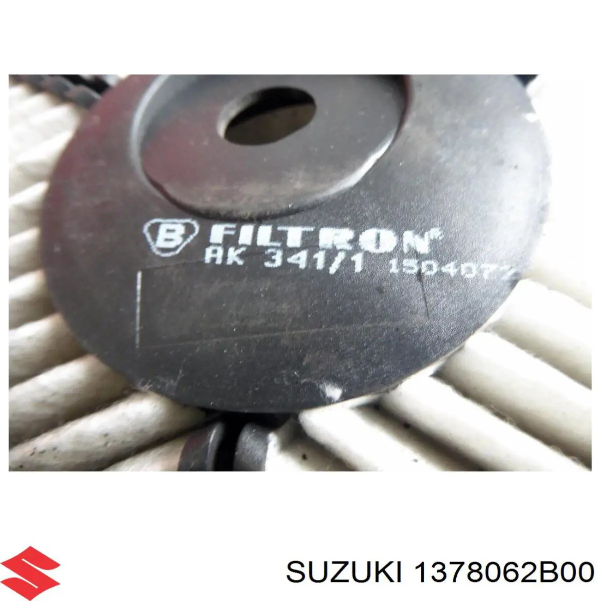 Елемент повітряного фільтра Suzuki 1378062B00 ціна, від 6.42 USD