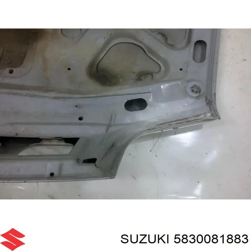 Капот 5830081883 Suzuki