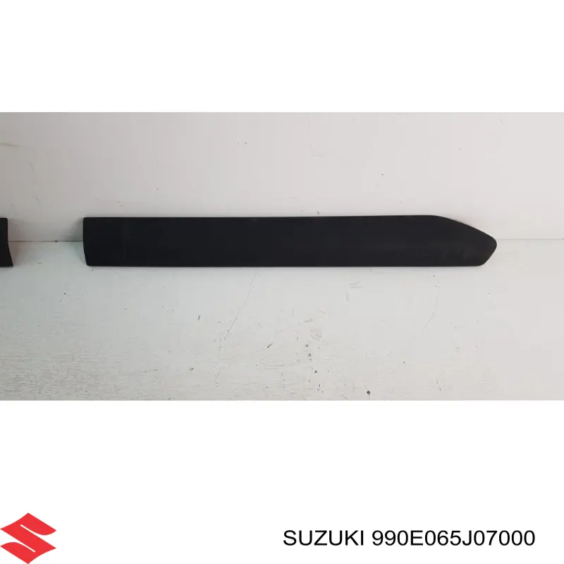 Купити 990E065J07000 Suzuki Молдинги дверей, комплект