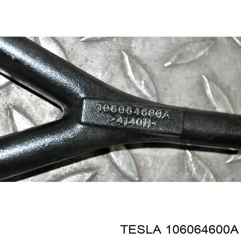 Купити 106064600A Tesla 