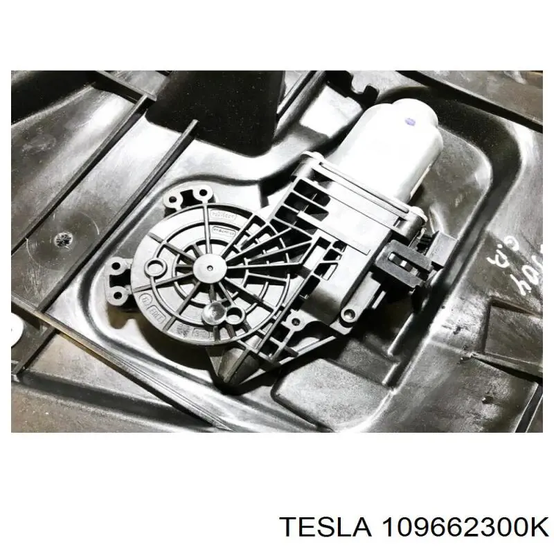 Механізм склопідйомника двері задньої, правої Tesla 109662300L ціна, від 50.31 USD