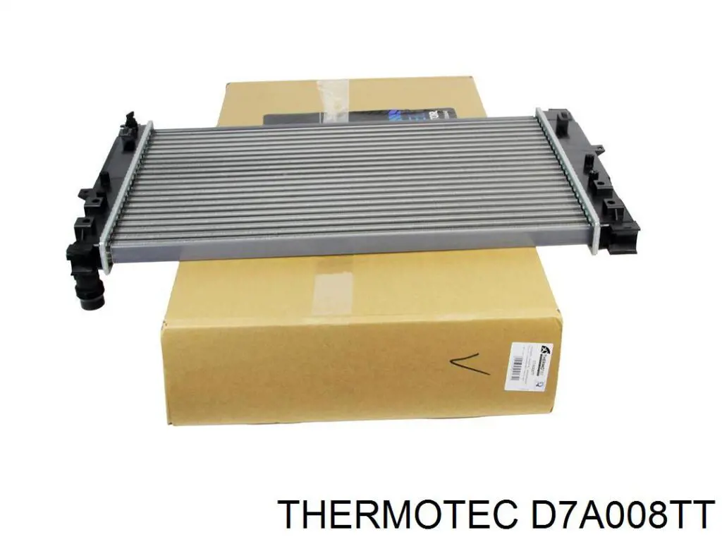 Радіатор охолодження Thermotec D7A008TT