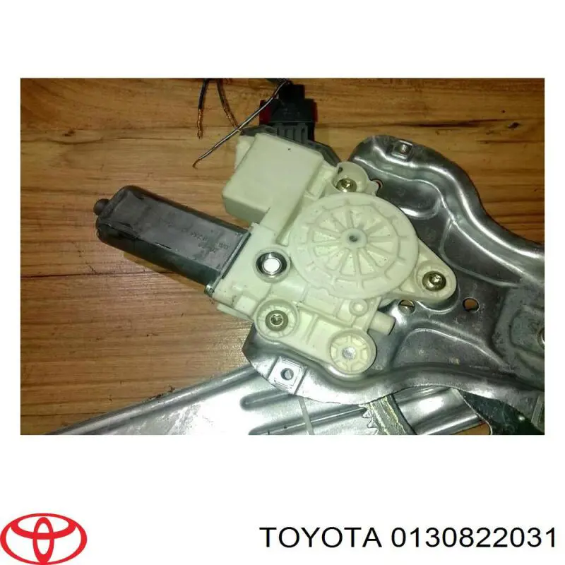 Механізм склопідіймача двері задньої, правої 992045100 Toyota