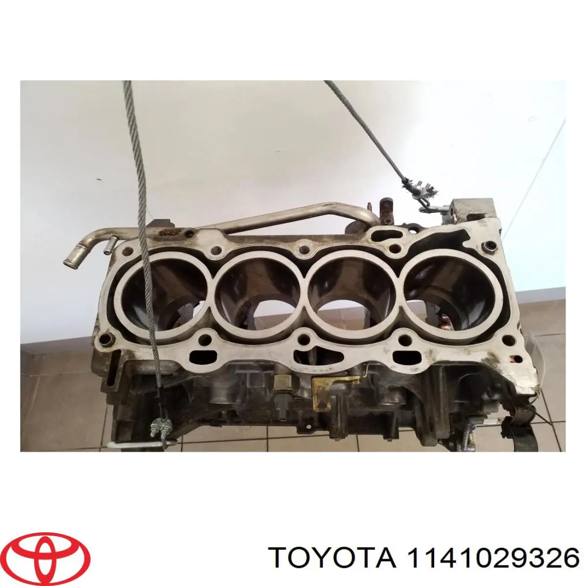 Блок циліндрів двигуна Toyota Avensis (T25) (Тойота Авенсіс)
