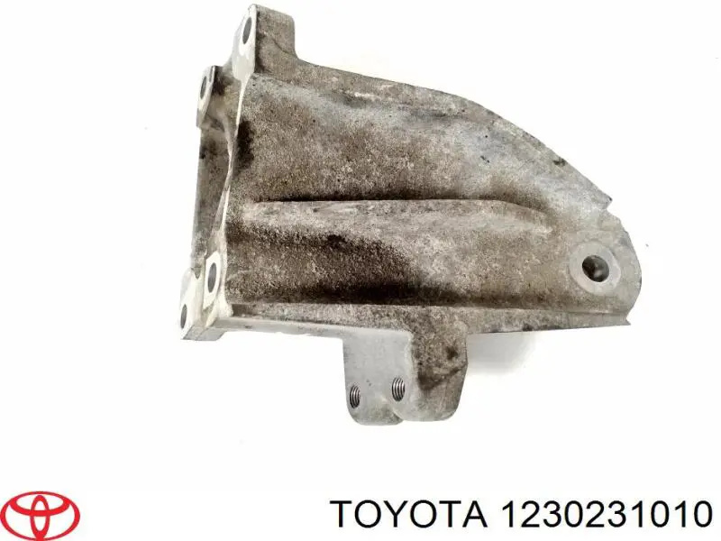 Кронштейн подушки (опори) двигуна, лівої Toyota 1230231010 ціна, від 6.35 USD