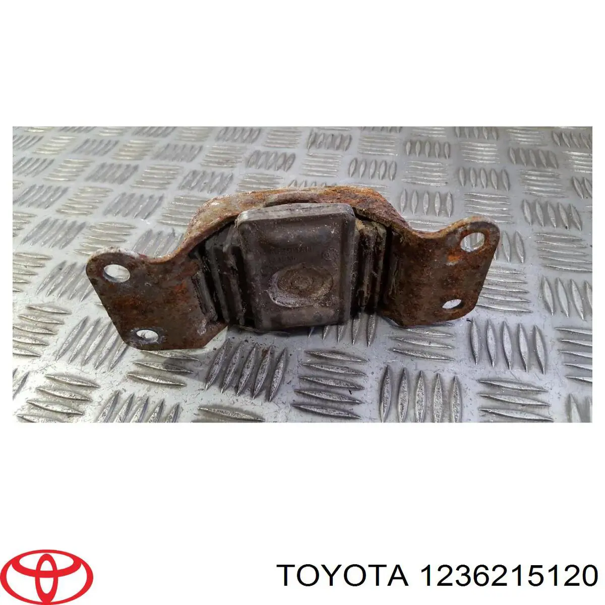 1236215120 Toyota Подушка (опора) двигуна ліва (сайлентблок)