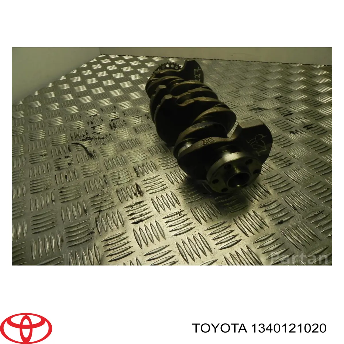 Вал колінчастий і маховик Toyota 1340121020 ціна, від 180.53 USD