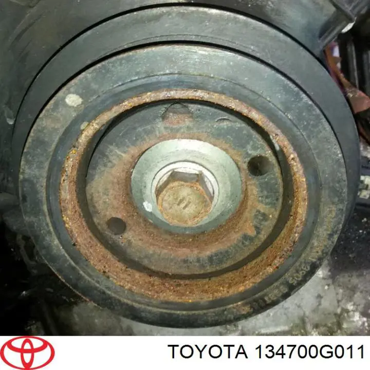 134700G011 Toyota шків колінвала