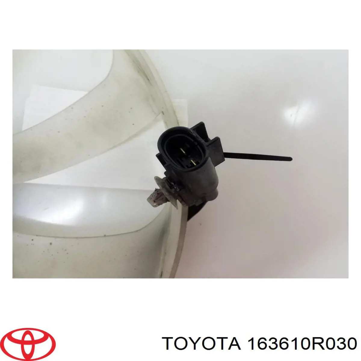 Купити 163610R030 Toyota Вентилятор/крильчатка радіатора охолодження, правий