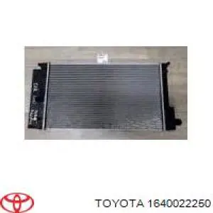 1640022250 Toyota Радіатор охолодження двигуна