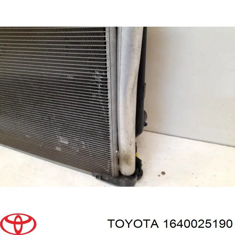 Радіатор основний Toyota 1640025190 ціна, від 158.33 USD