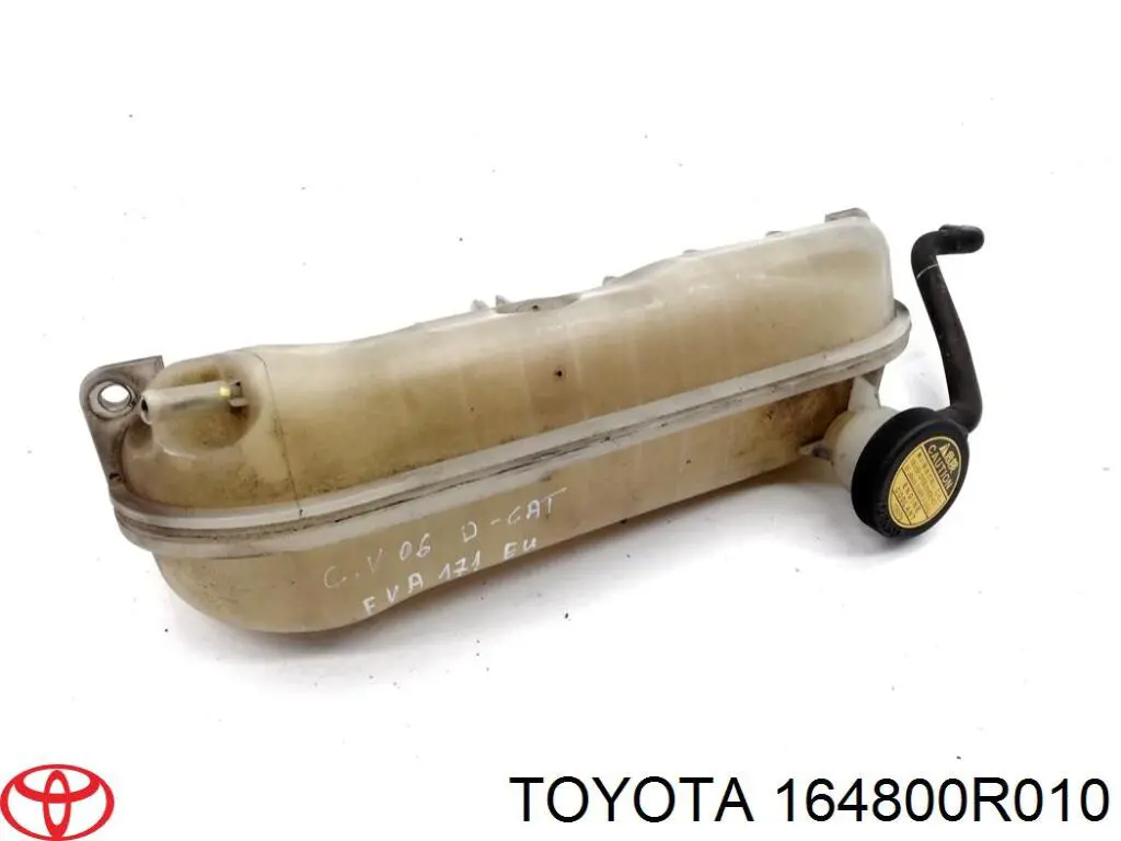 Бачок системи охолодження двигуна розширювальний Toyota 164800R010 ціна, від 57.20 USD