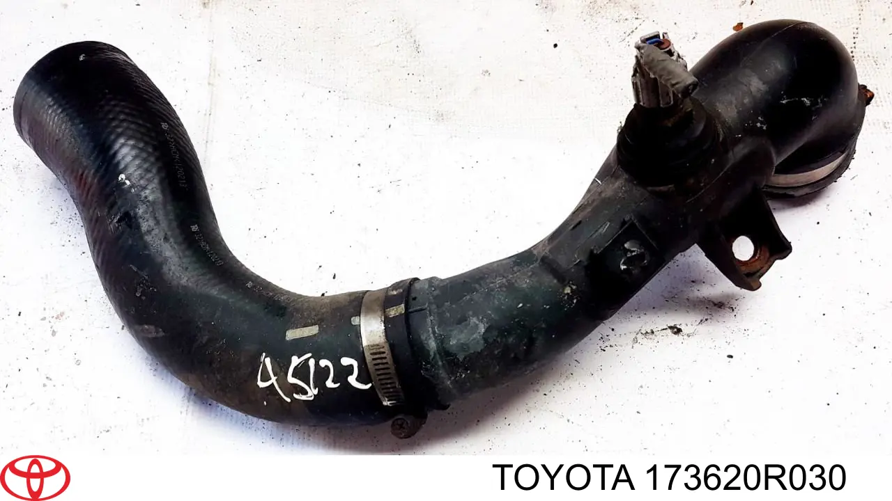 Купити 173620R030 Toyota 
