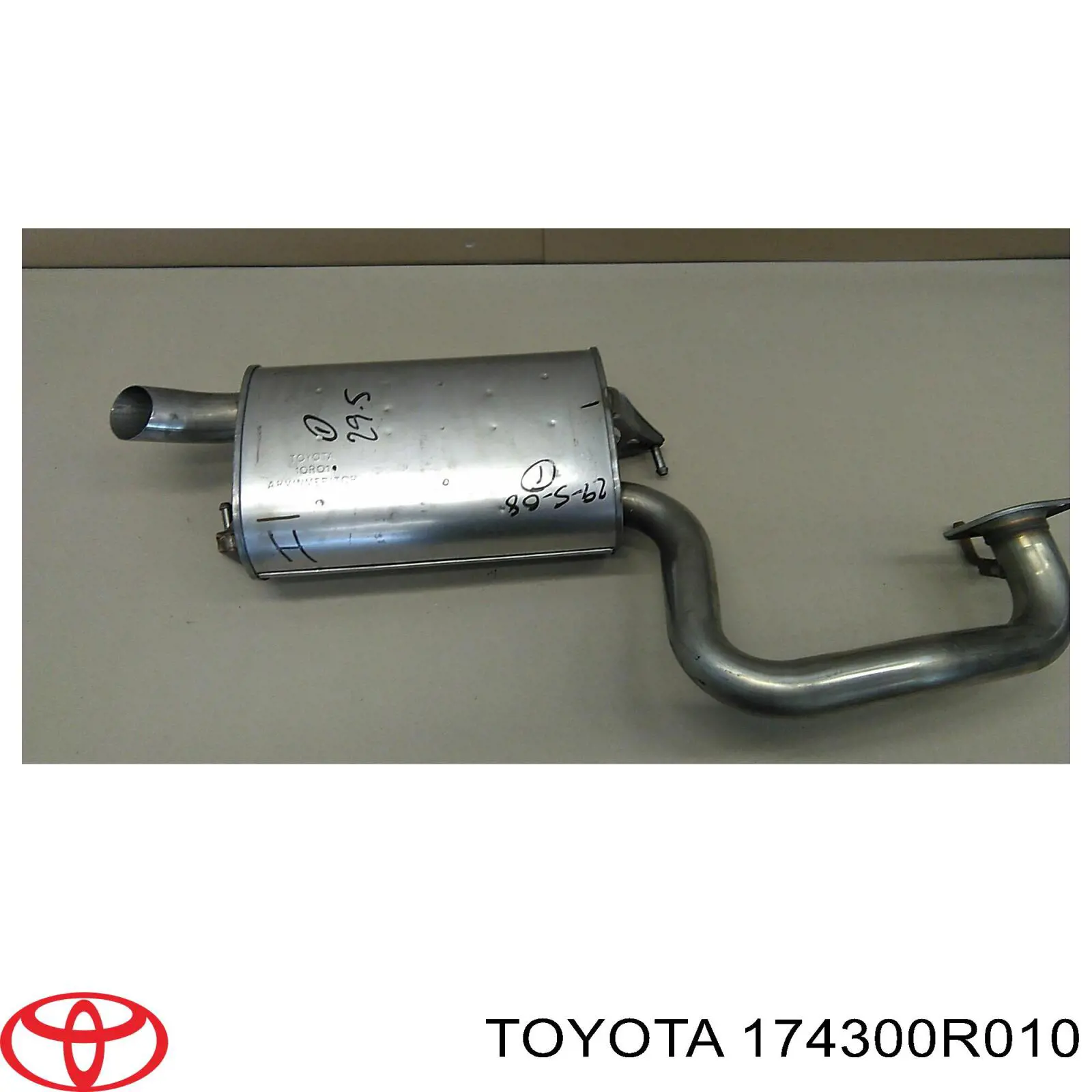Купити 174300R010 Toyota Вихлоп