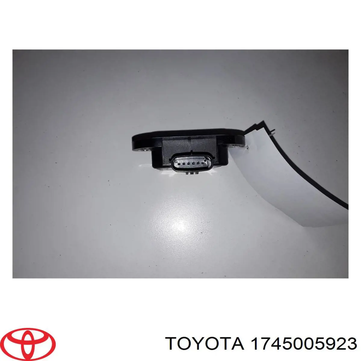 1745005923 Toyota Датчик поперечного прискорення (ESP)