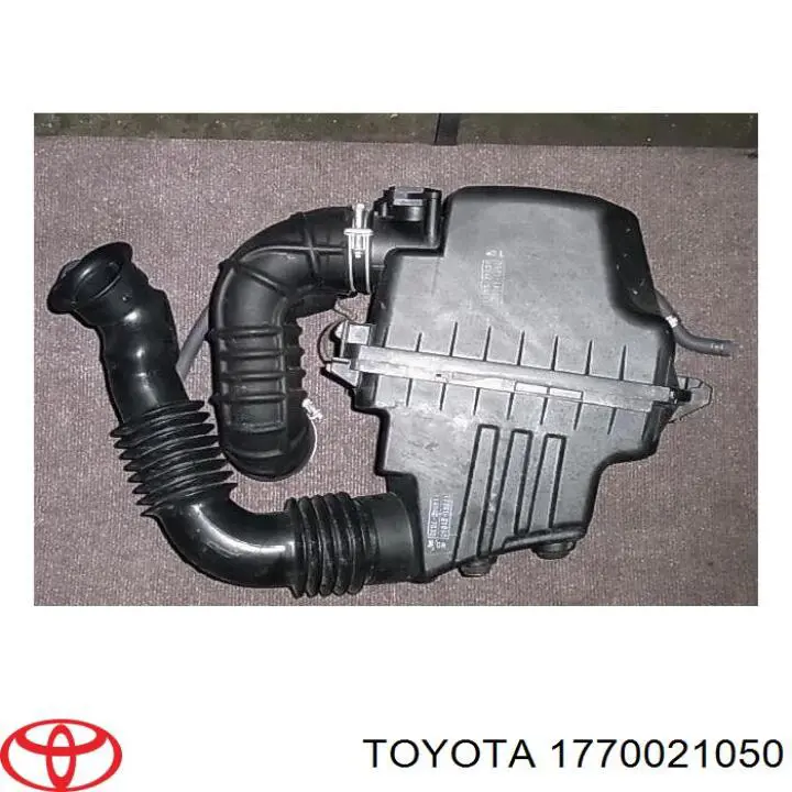 Фільтр повітряний Toyota 1770021050