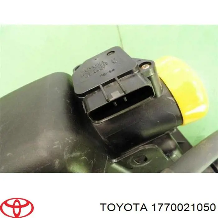 1770021050 Toyota Повітряний фільтр двигуна