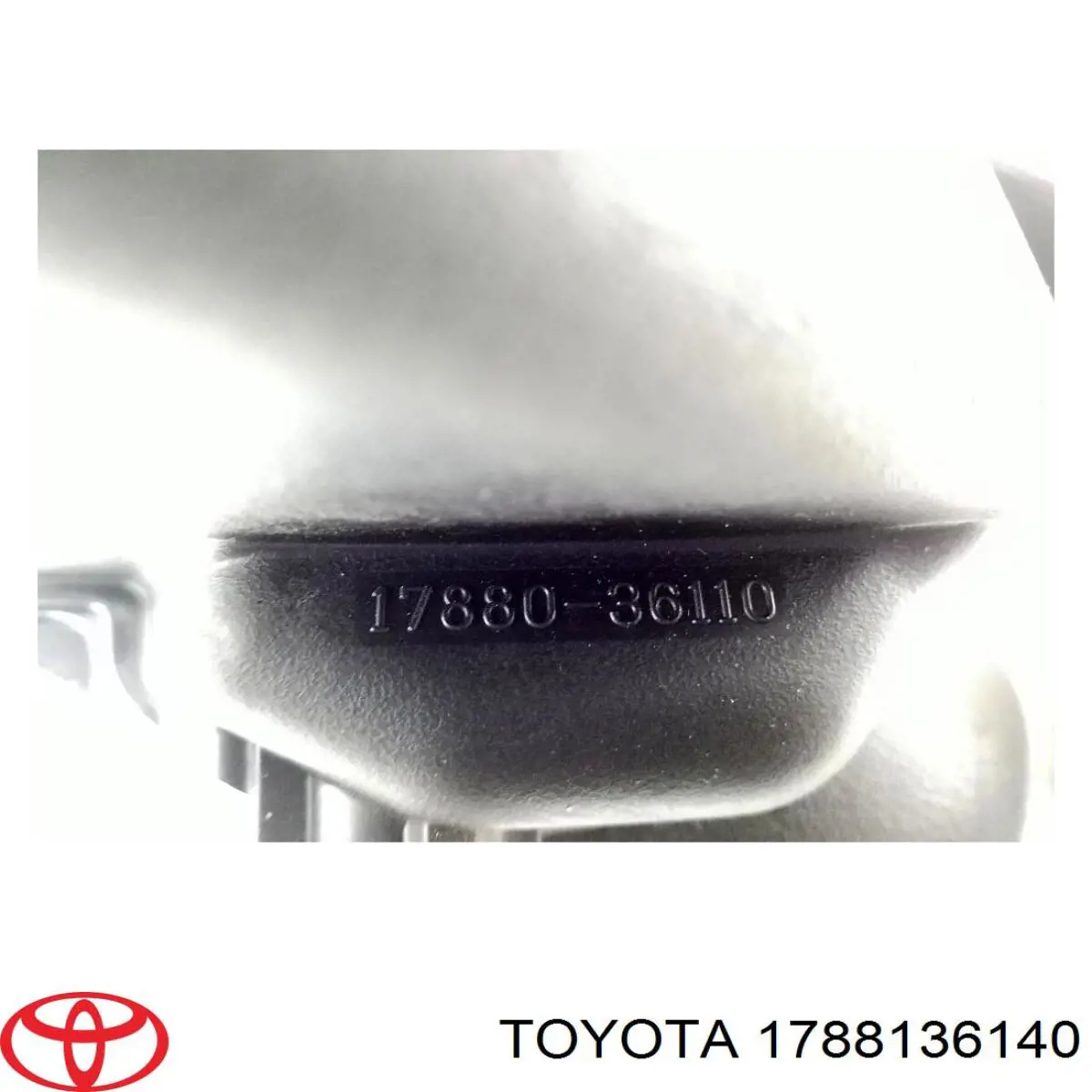 Купити 1788136140 Toyota Патрубок повітряний, вихід повітряного фільтра