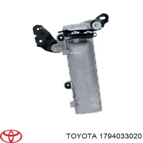 1794033020 Toyota радіатор интеркуллера