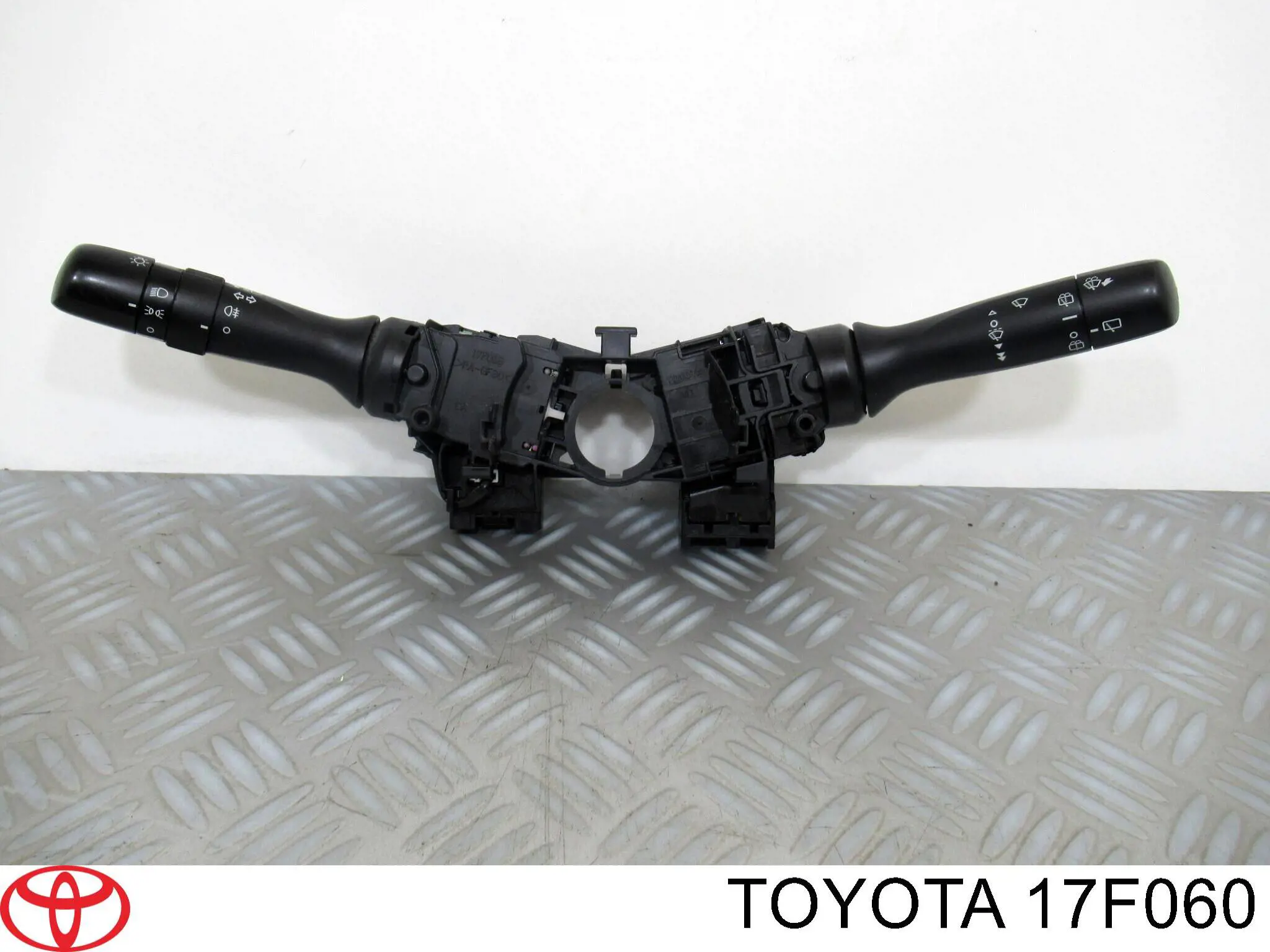 Купити 8465248060 Toyota Перемикач підрульовий, правий