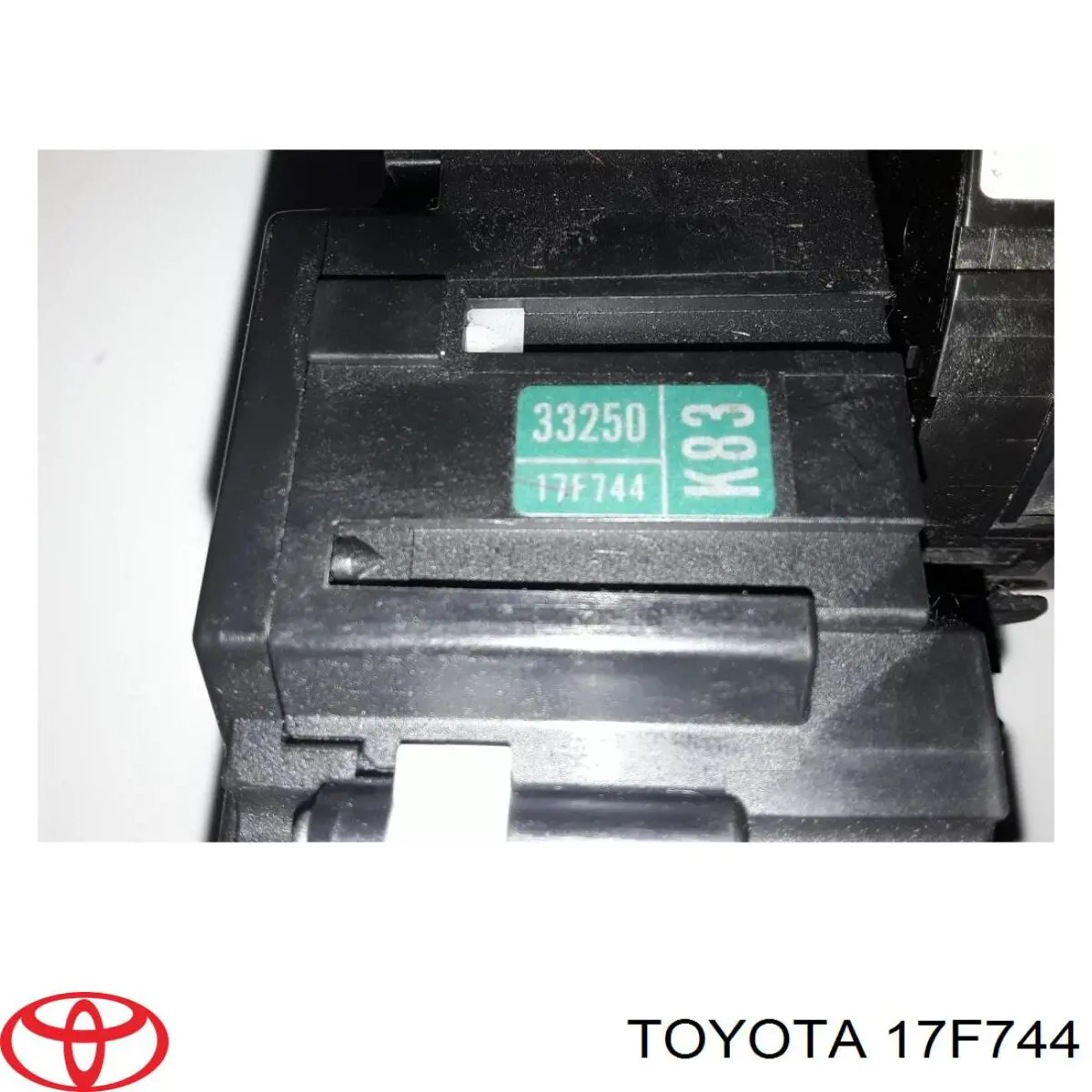  17F744 Toyota