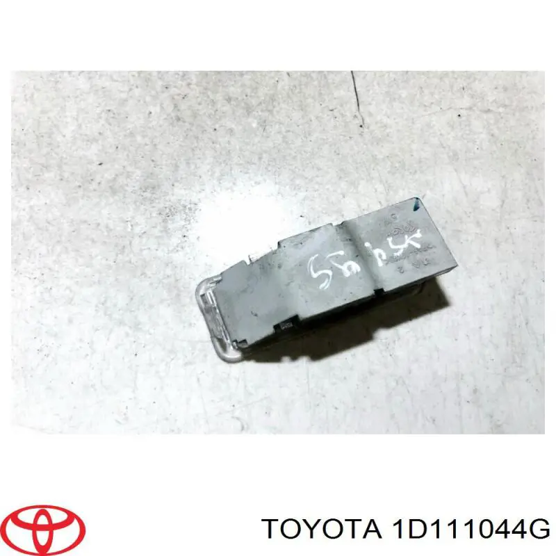 1D111044G Toyota 