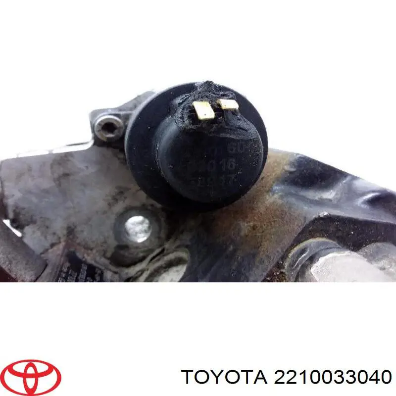 Паливний насос високого тиску 2210033040 Toyota