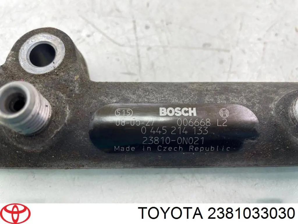 Рампа форсунок системи упорскування палива Toyota 2381033030 ціна, від 22.86 USD