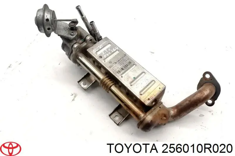 Радіатор системи рециркуляції ОГ на Toyota Avensis (T27)