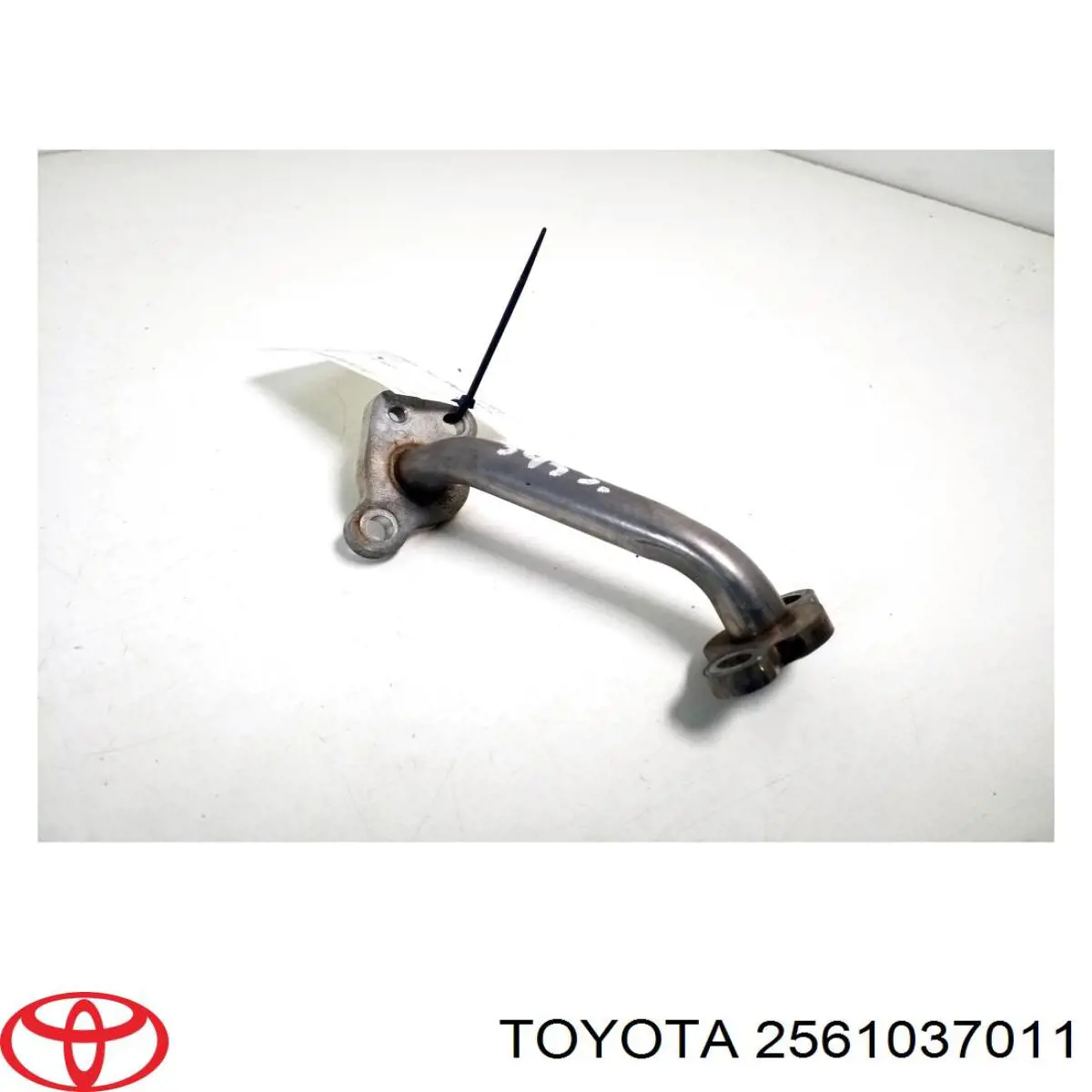 2561037011 Toyota Патрубок системи рециркуляції ВГ