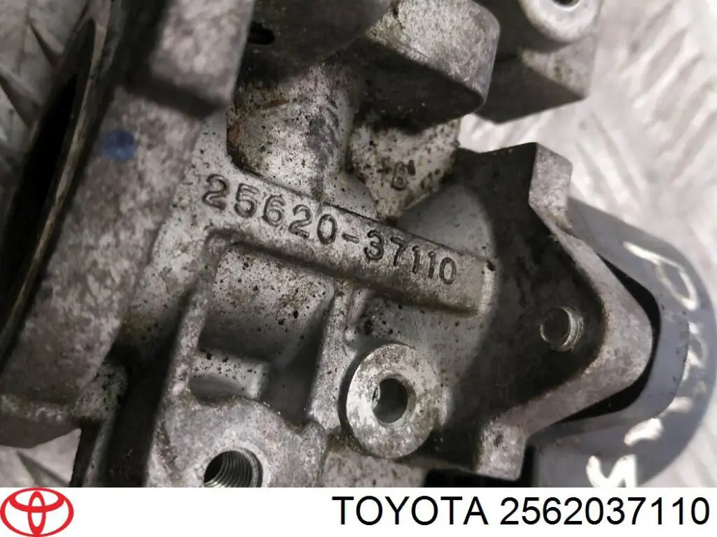 Клапан EGR Toyota 2562037110 ціна, від 44.34 USD