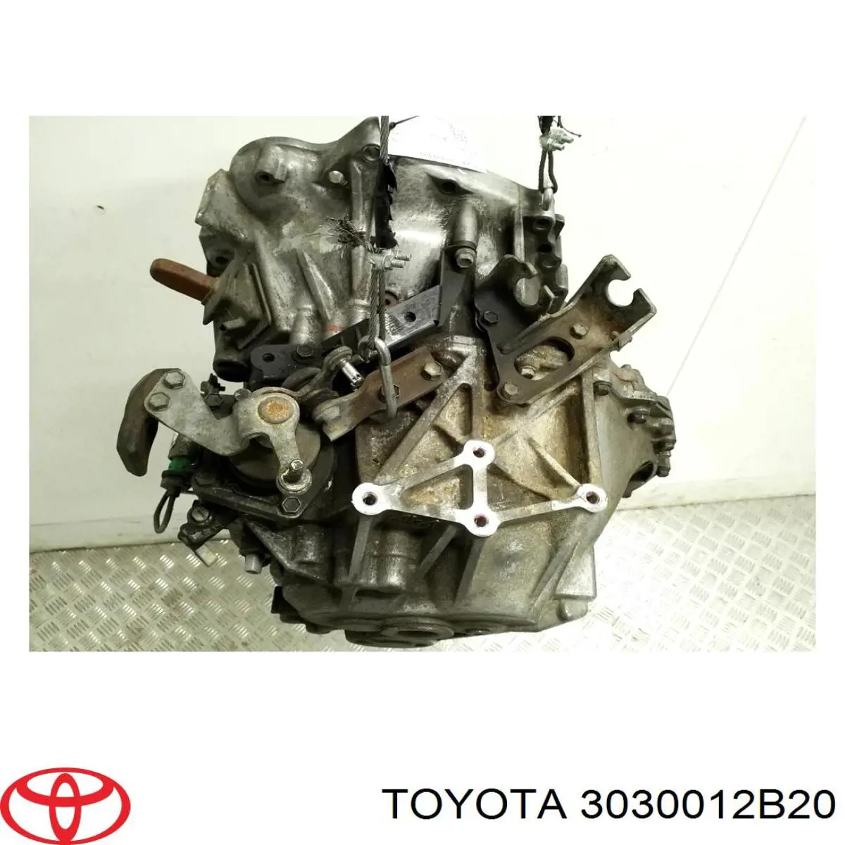 МКП в зборі Toyota 3030012B20 ціна, від  USD