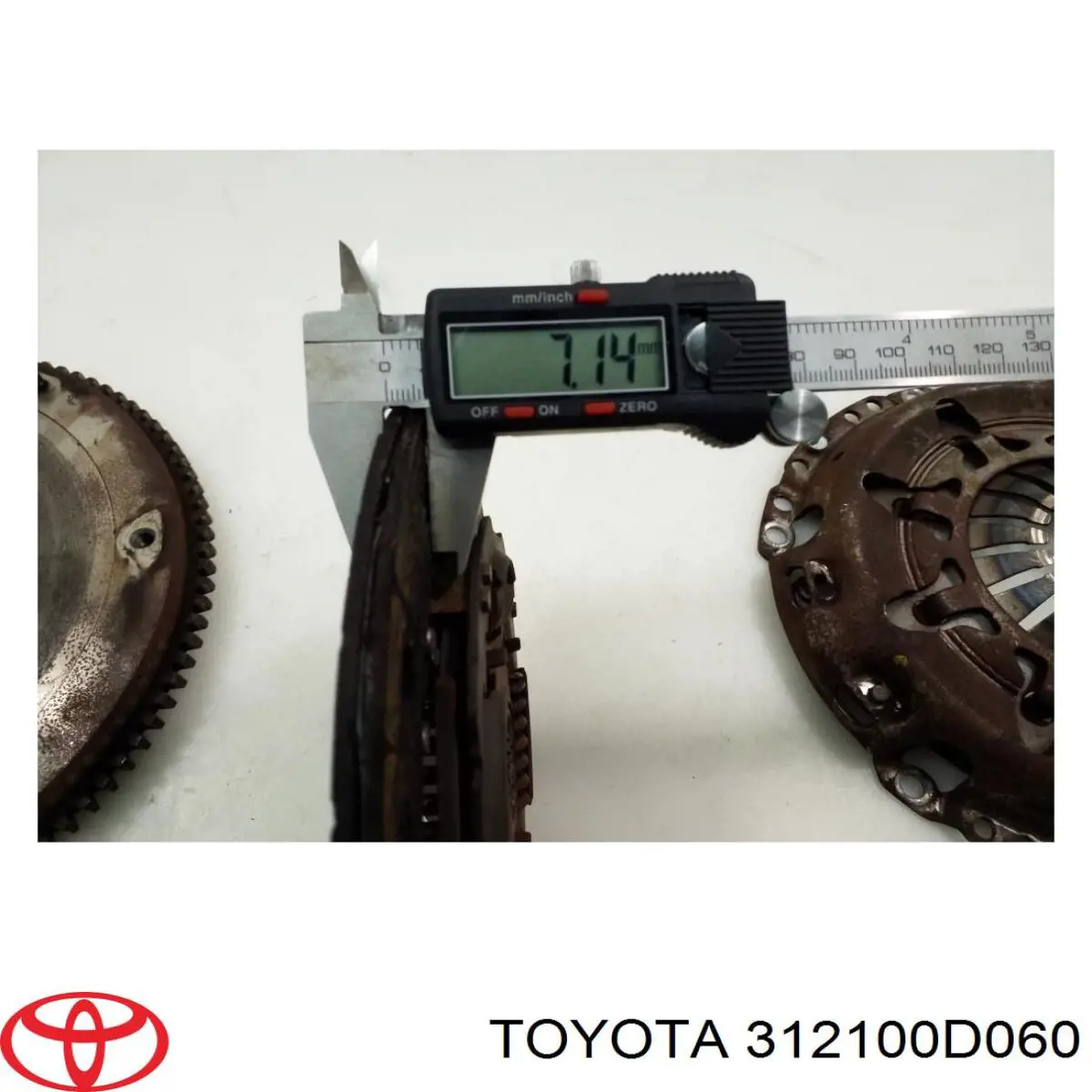 312100D060 Toyota Натискний диск зчеплення