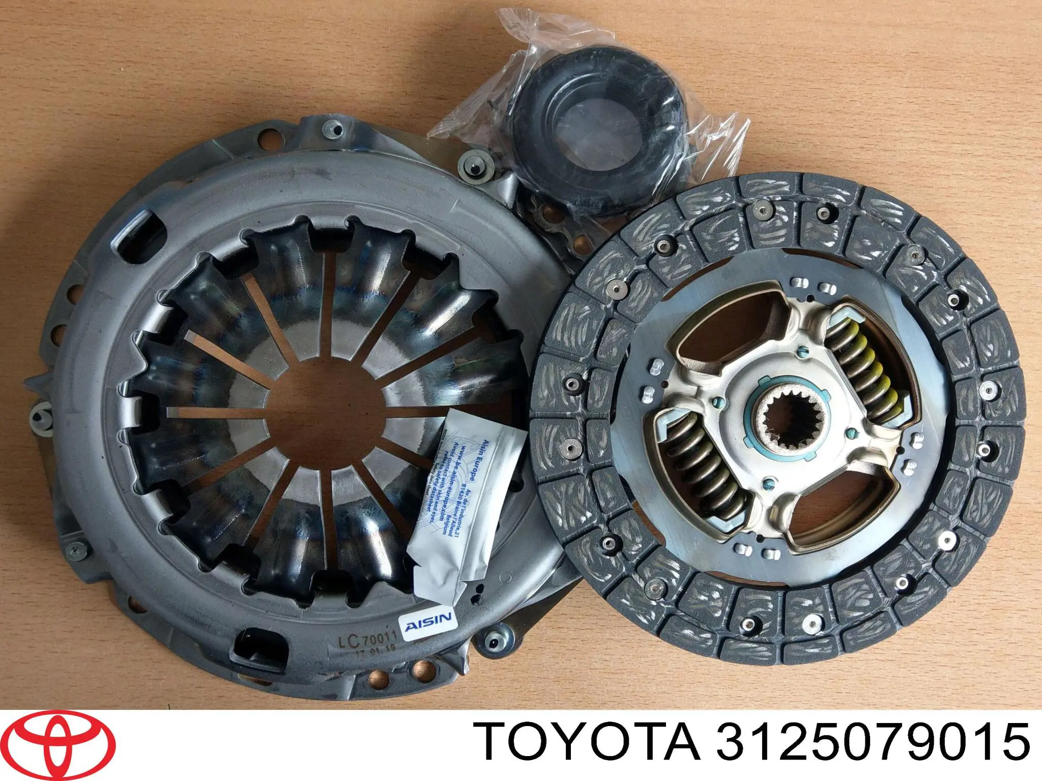 Купити 3125079015 Toyota Комплект зчеплення (диск, корзина, підшипник)