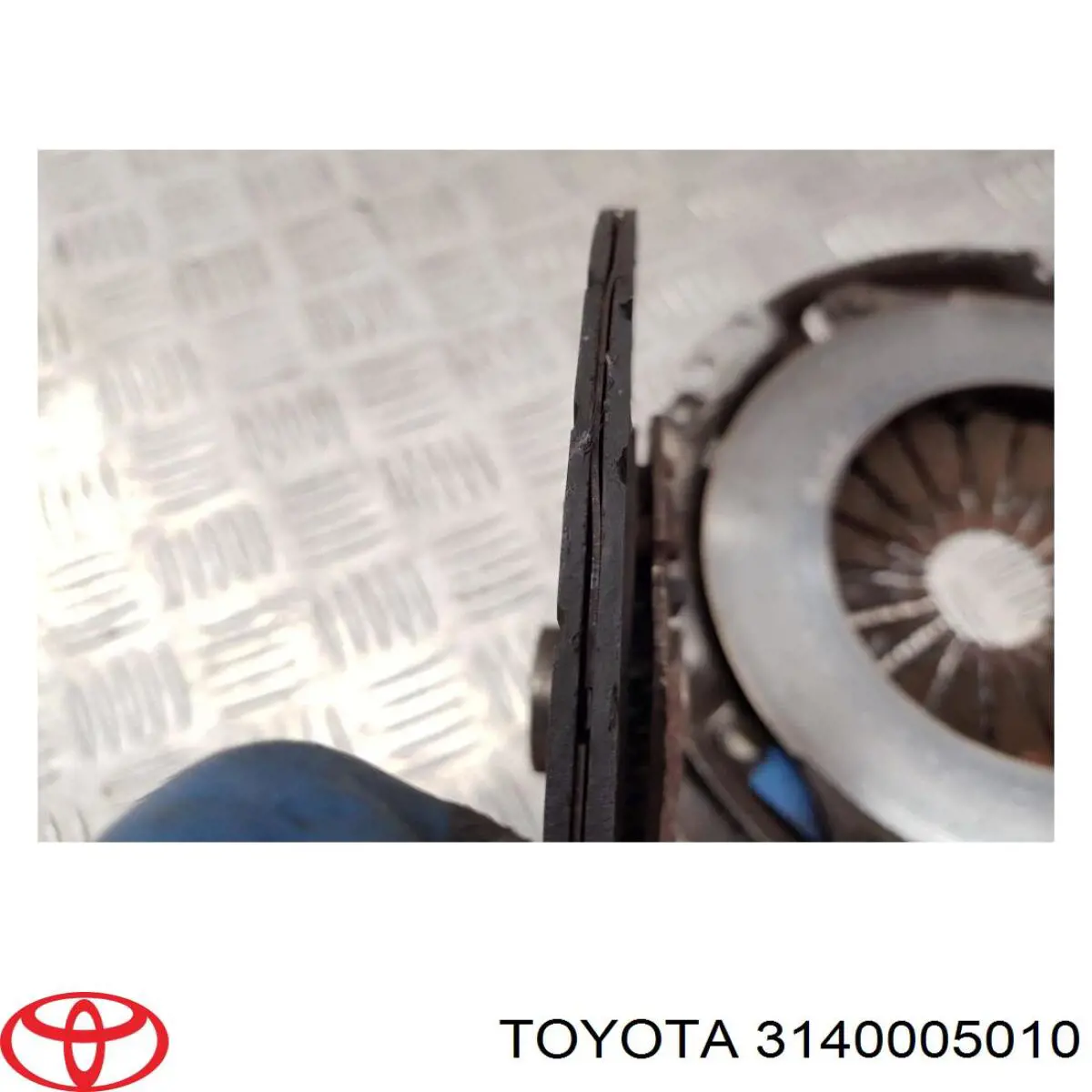 Робочий циліндр зчеплення в зборі з витискним підшипником Toyota 3140005010 ціна, від 79.79 USD