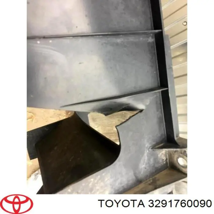 Купити 3291760090 Toyota Дифузор радіатора АКПП