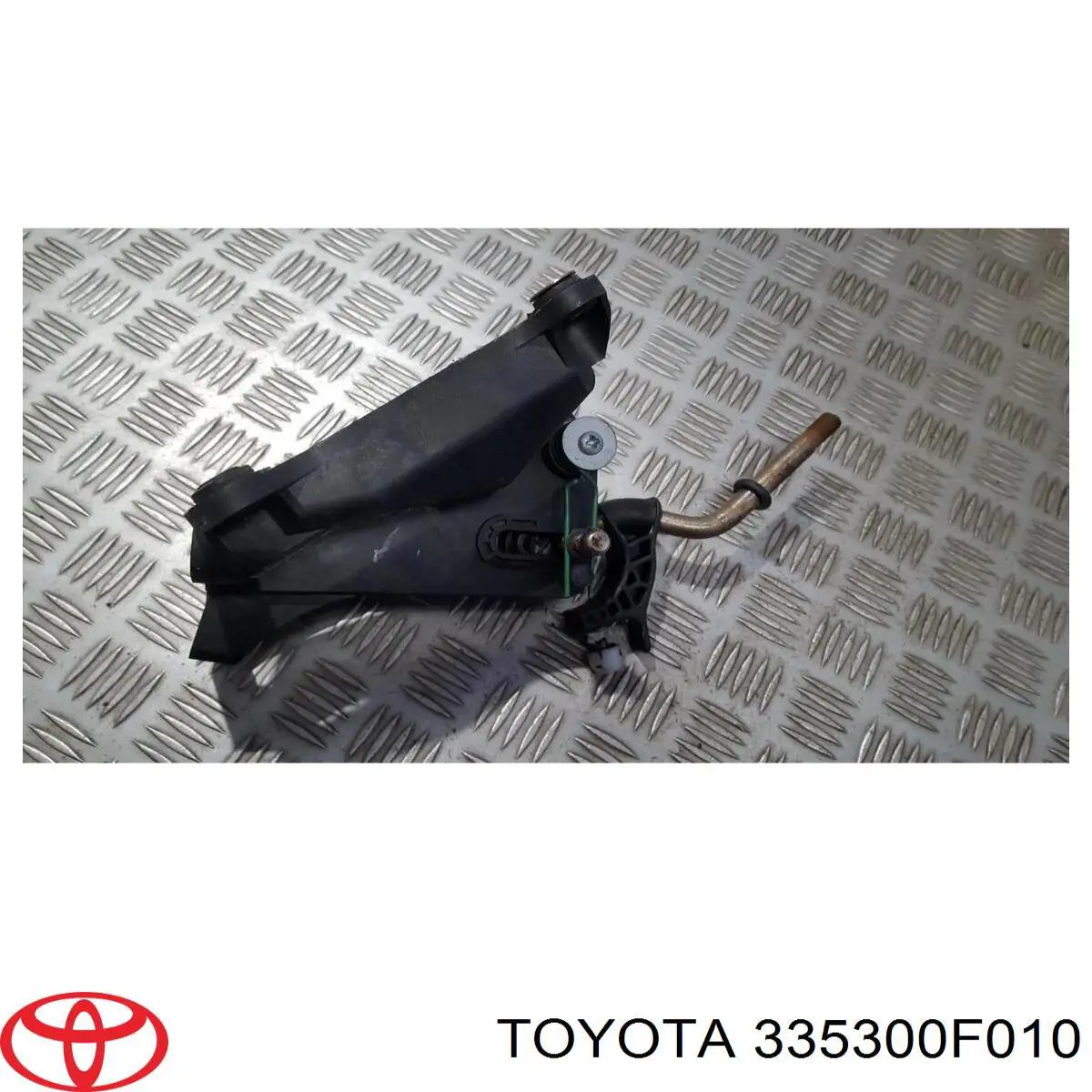 335300F010 Toyota Куліса КПП