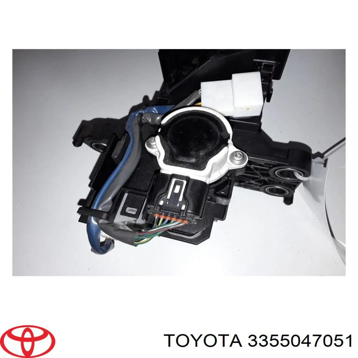 Купити 3355047051 Toyota Привід управління механізмом перемикання передач