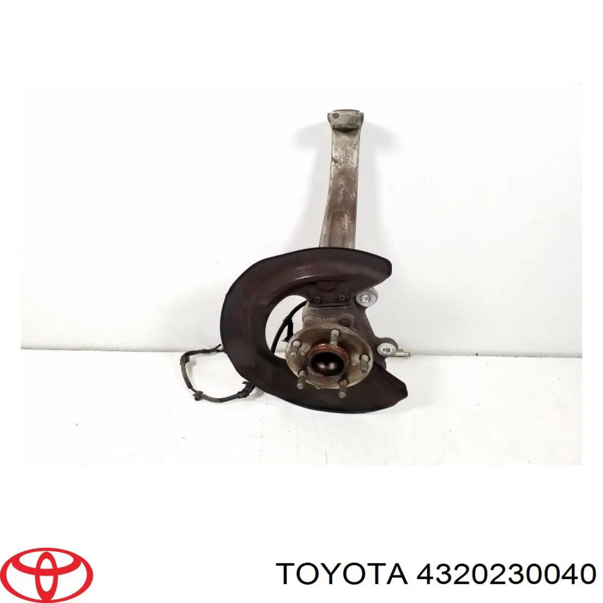4320230040 Toyota Цапфа передня ліва