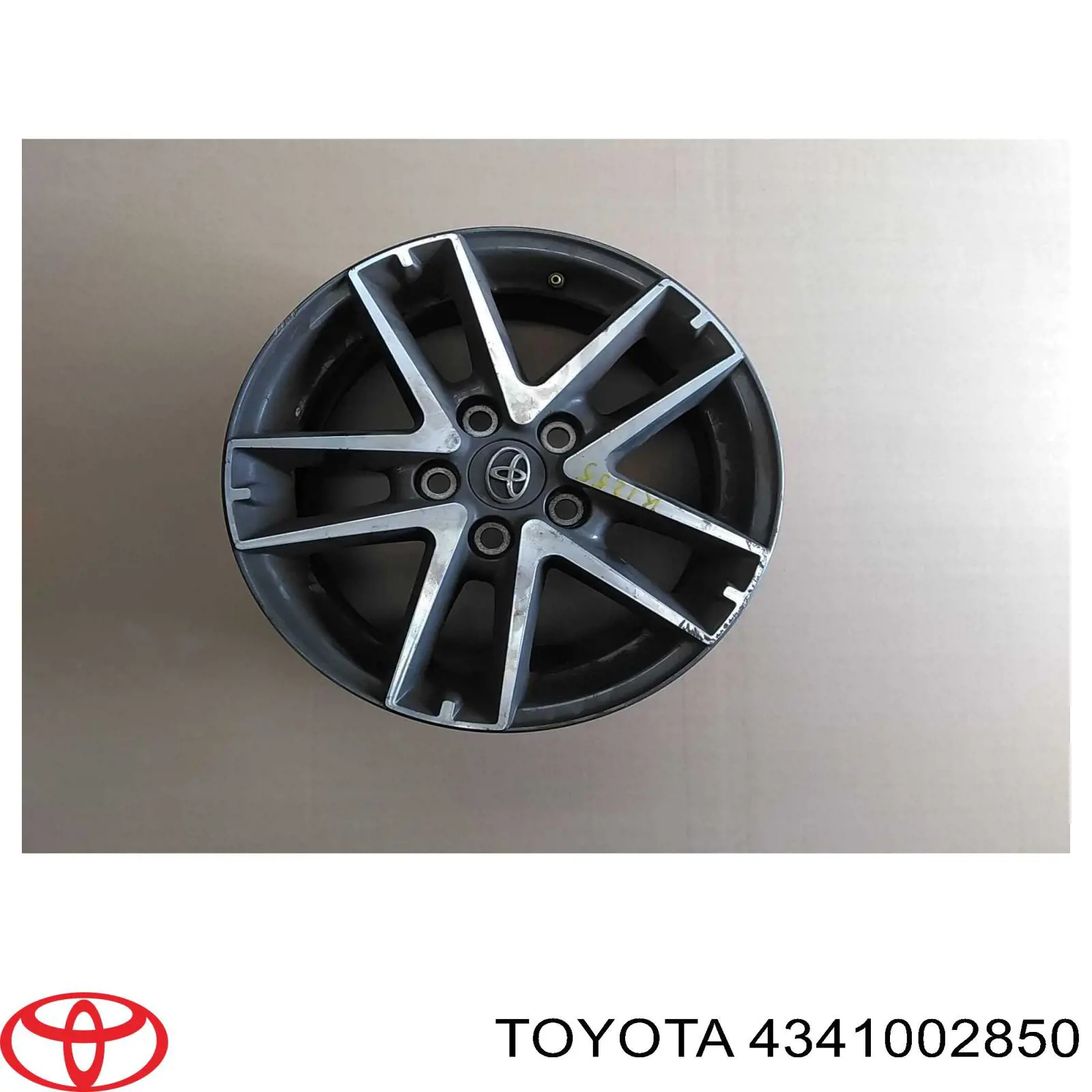 4341002850 Toyota Привід передній правий