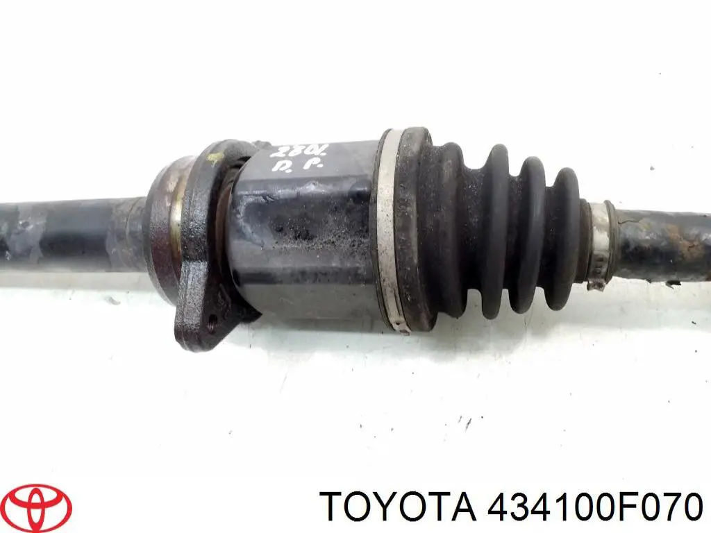 Піввісь (привід) передня, права 434100F070 Toyota