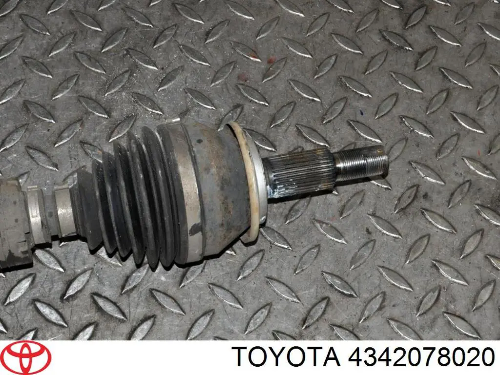 4342078020 Toyota Привід лівий