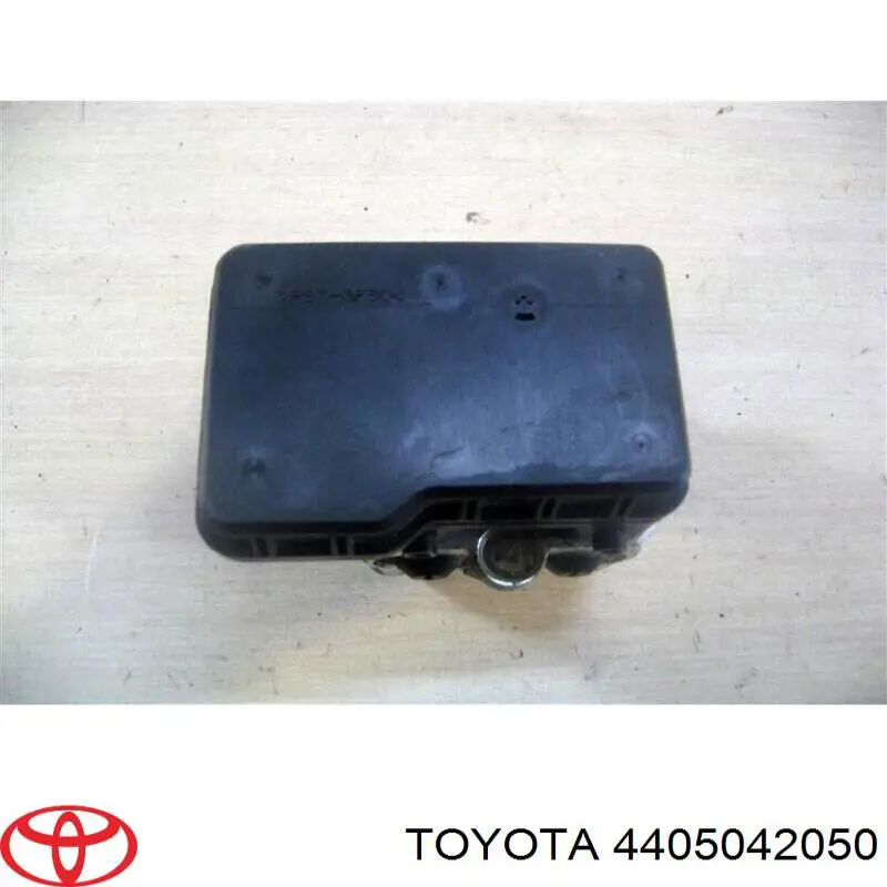 Купити 4405042050 Toyota Гідроблок АБС