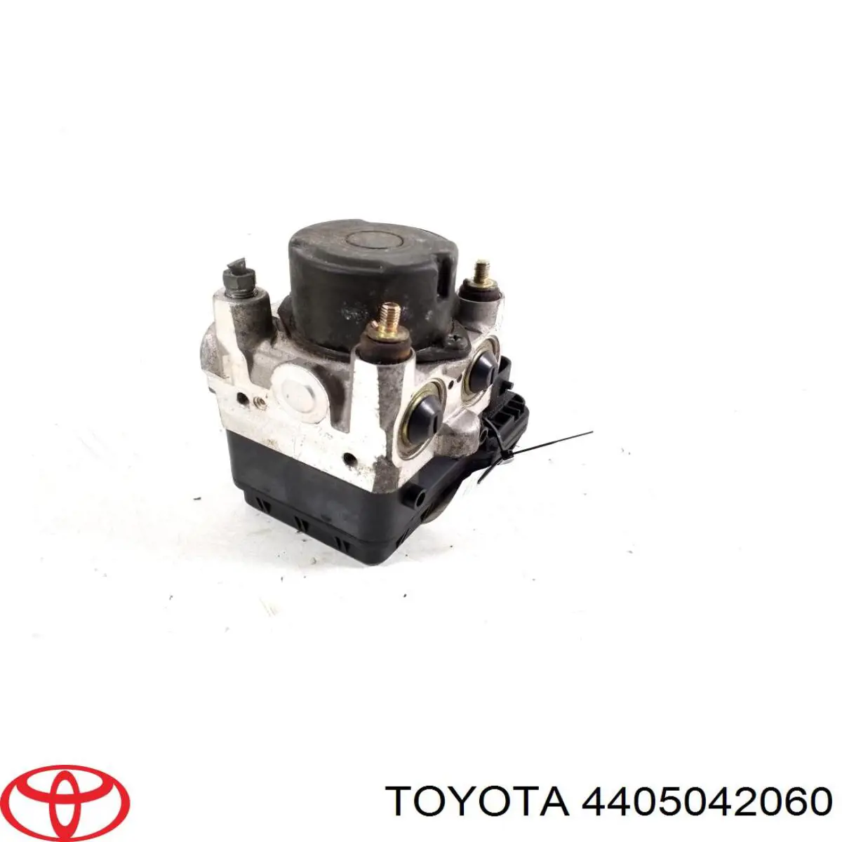Купити 4405042060 Toyota Гідроблок АБС