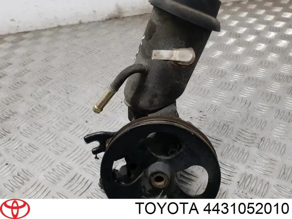 4431052010 Toyota Насос гідропідсилювача