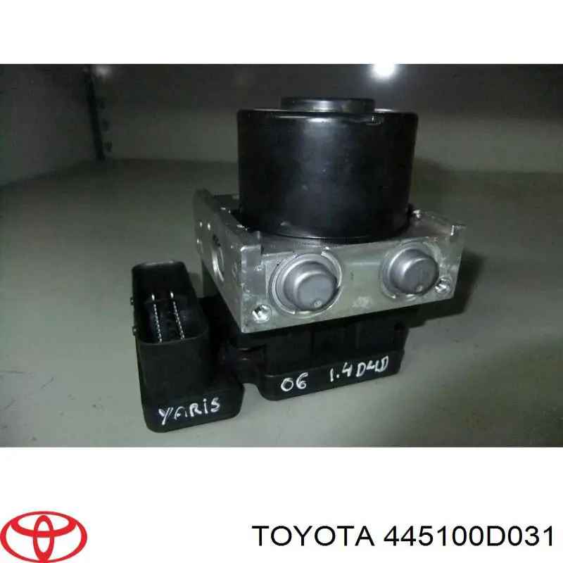 445100D031 Toyota Блок управління АБС (ABS)