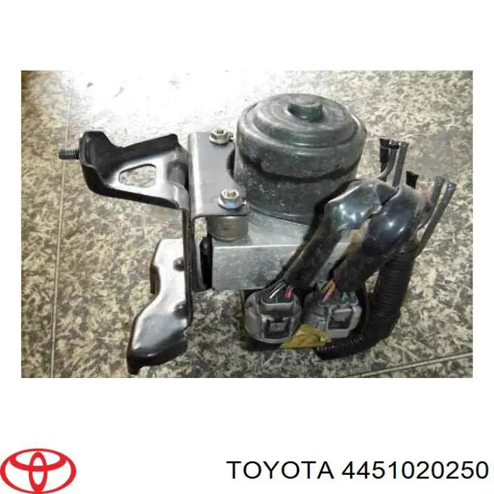 4451020250 Toyota Блок управління АБС (ABS)