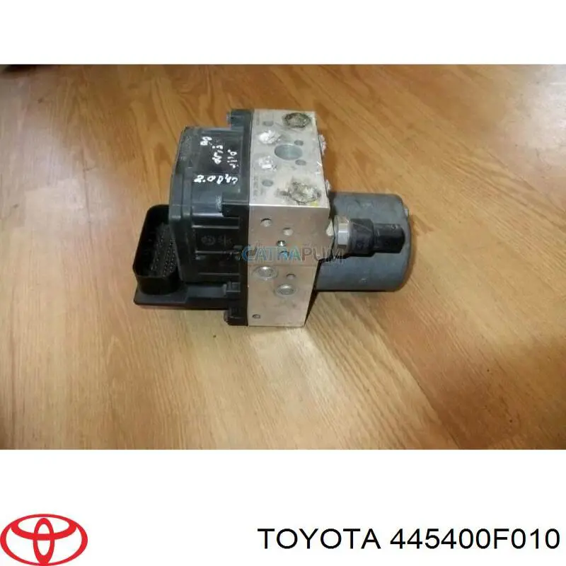 445400F010 Toyota Блок управління АБС (ABS)