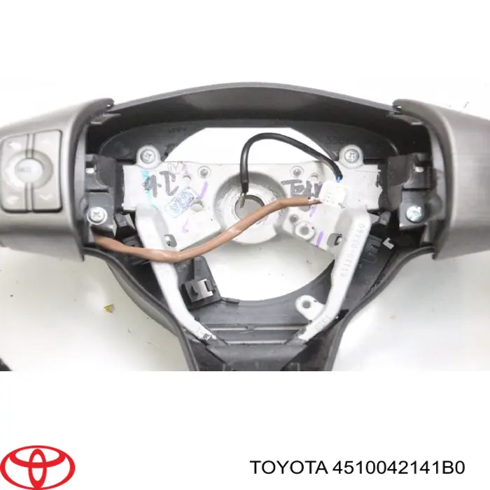 4510042141B0 Toyota Рульове колесо